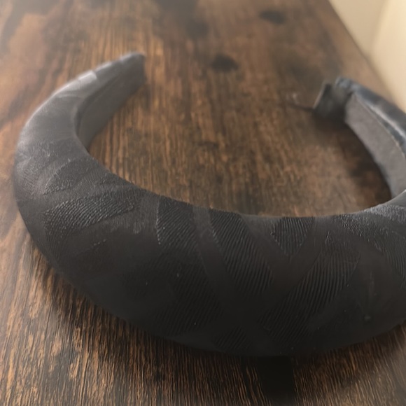 Fendi monogram headband EMBROIDERED HEADBAND - Picture 4 of 6